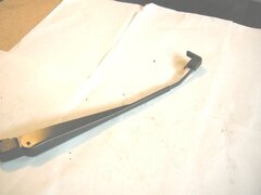 Щеткодержатель 452 н/о правый