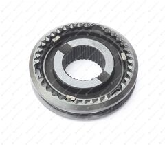 Муфта перекл. 1-2 передач со ступицей  КПП 5-ст. "MetalPart" 
